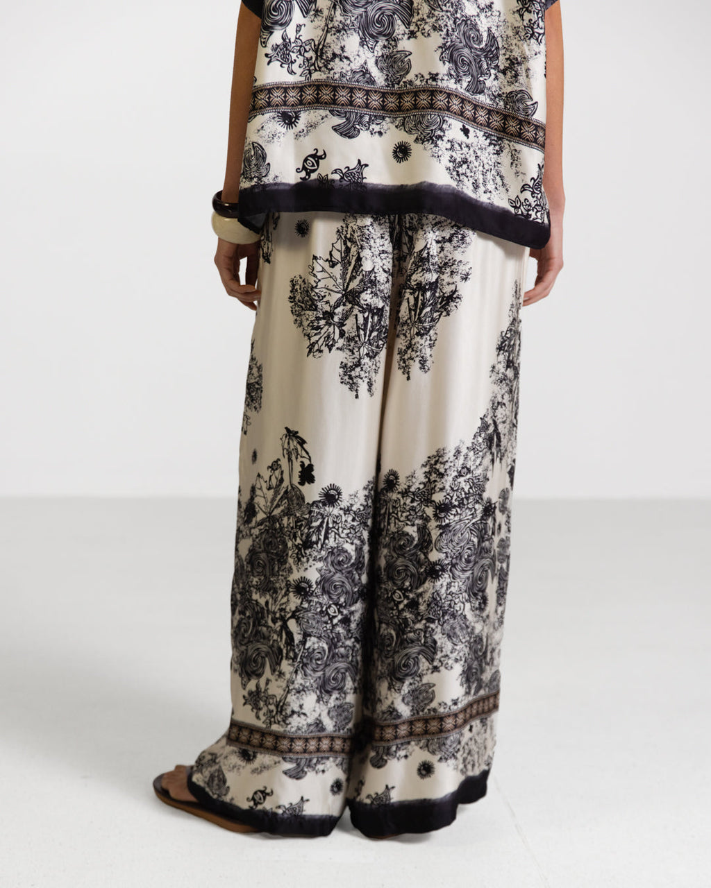 Ottilie Elastic Waist Silk Trousers | Black