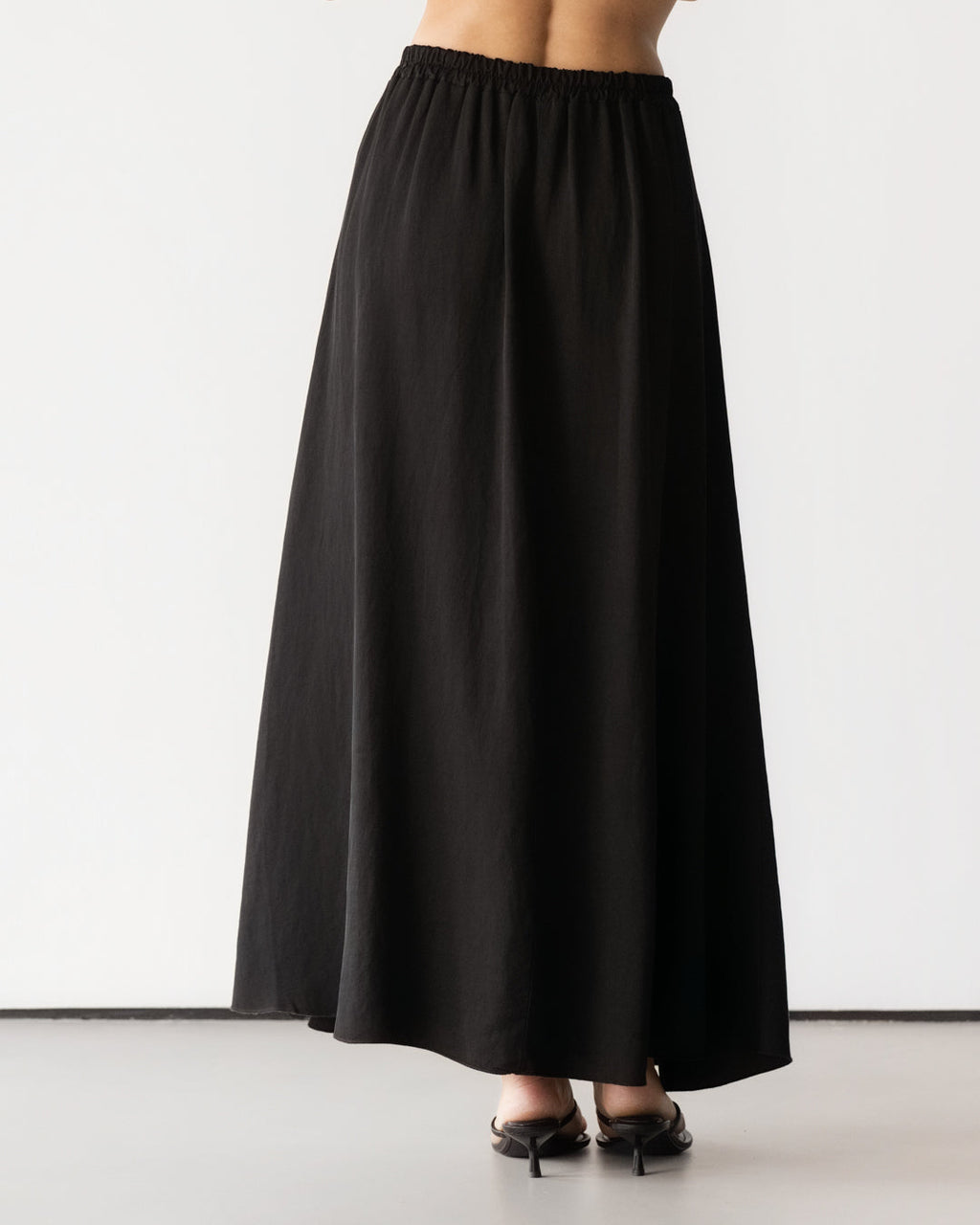 Willa Elastic Waist Skirt | Black