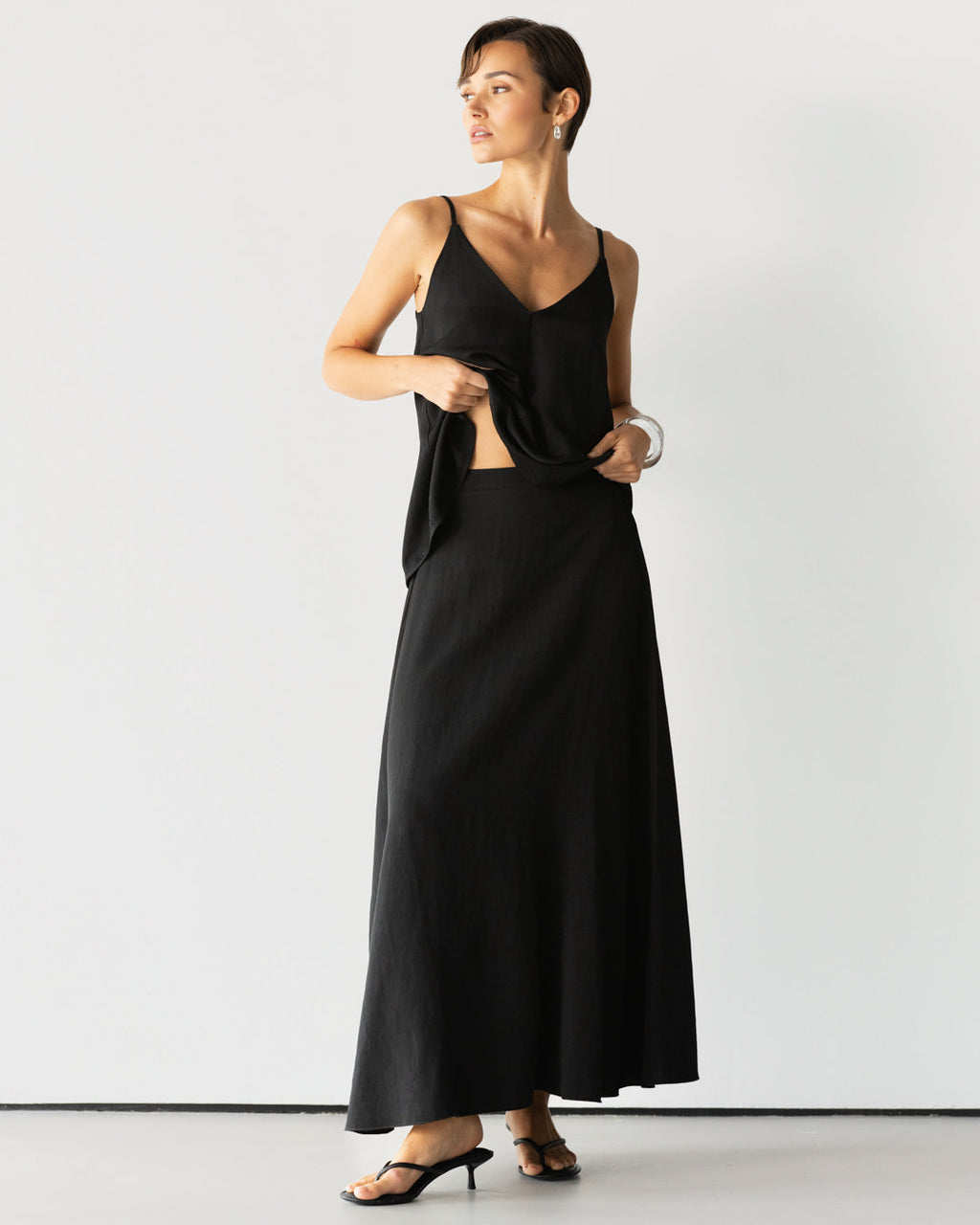 Willa Elastic Waist Skirt | Black