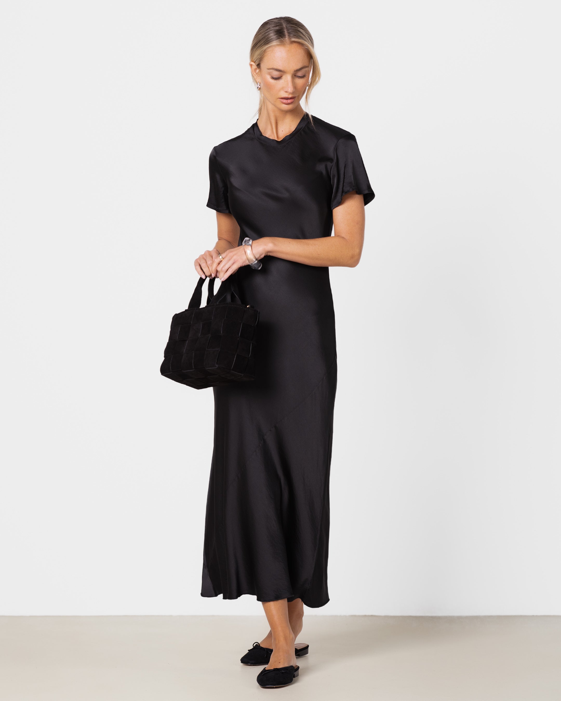 Saskia Short Sleeve Satin Dress | Black