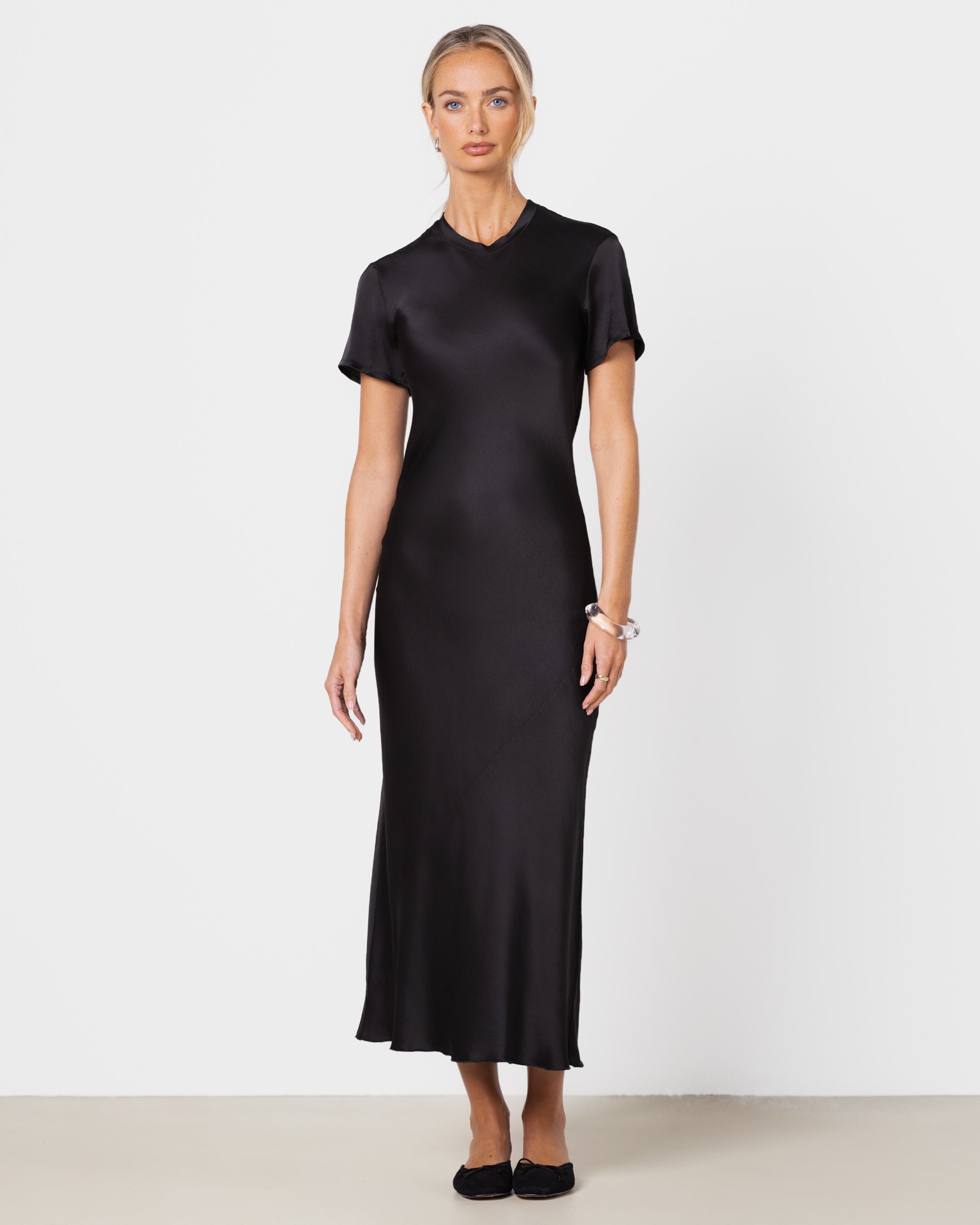 Saskia Short Sleeve Satin Dress | Black