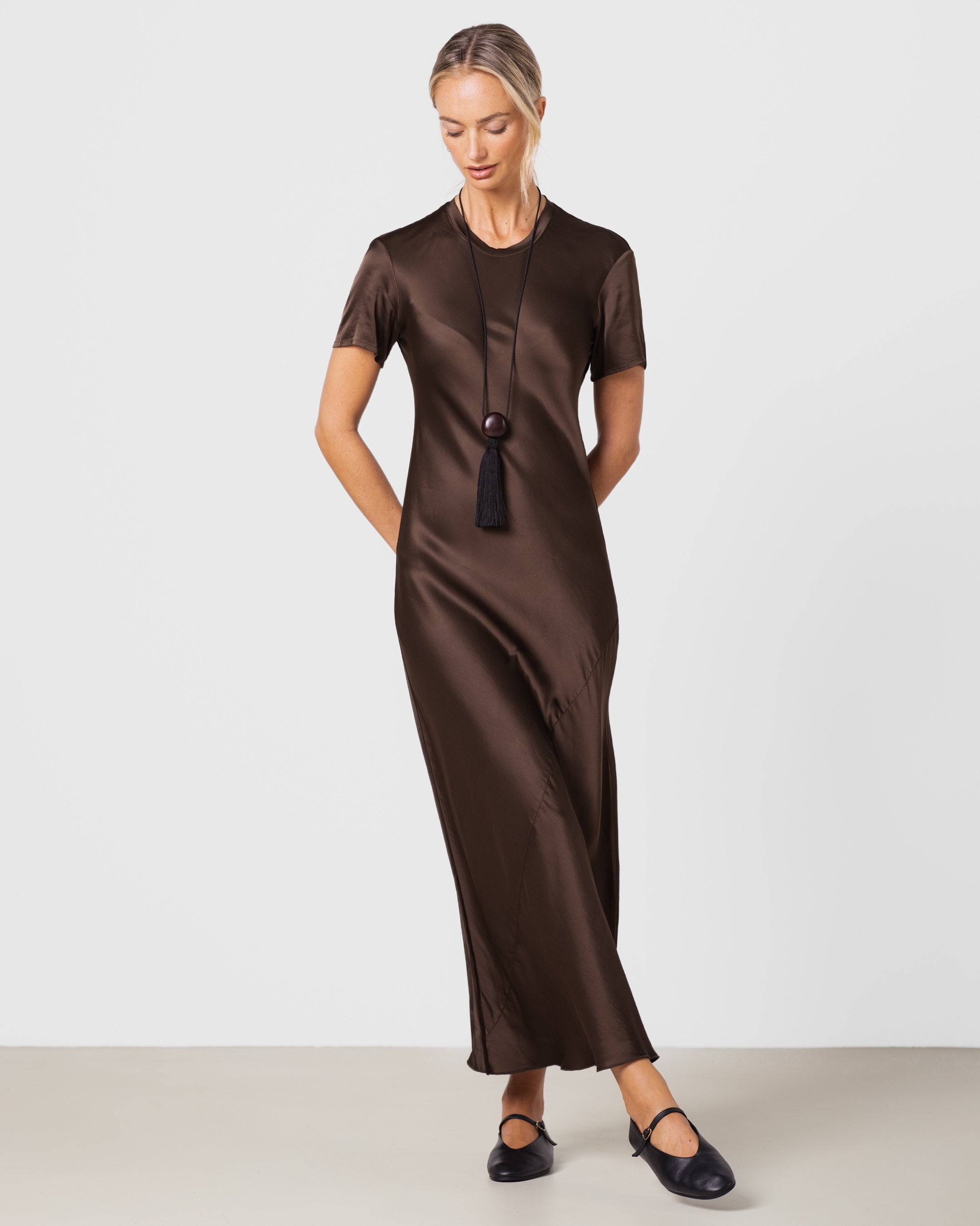 Saskia Short Sleeve Satin Dress | Chocolate Brown