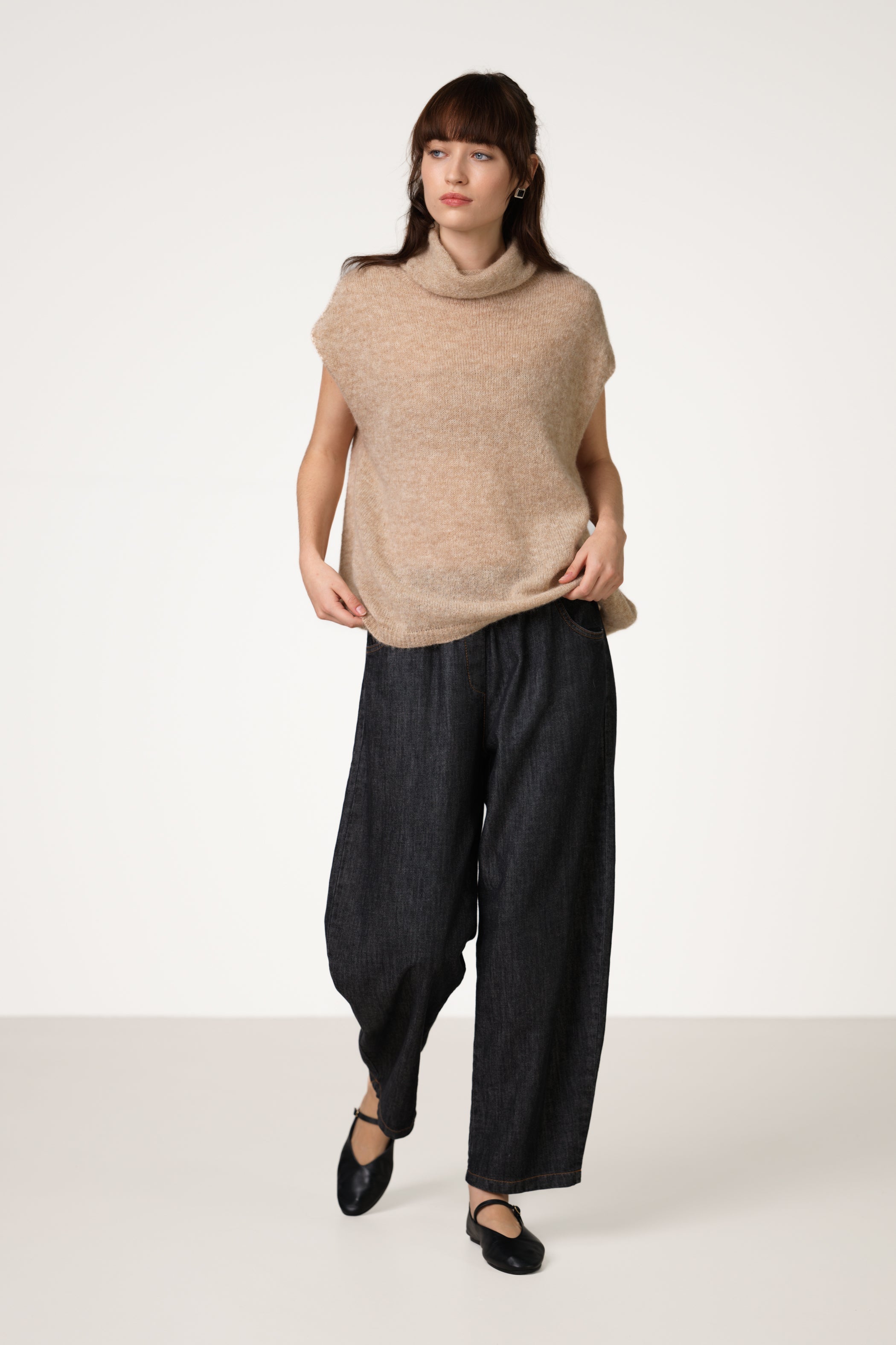 Nyx Sleeveless Turtleneck | Beige | Alpaca-Wool Blend