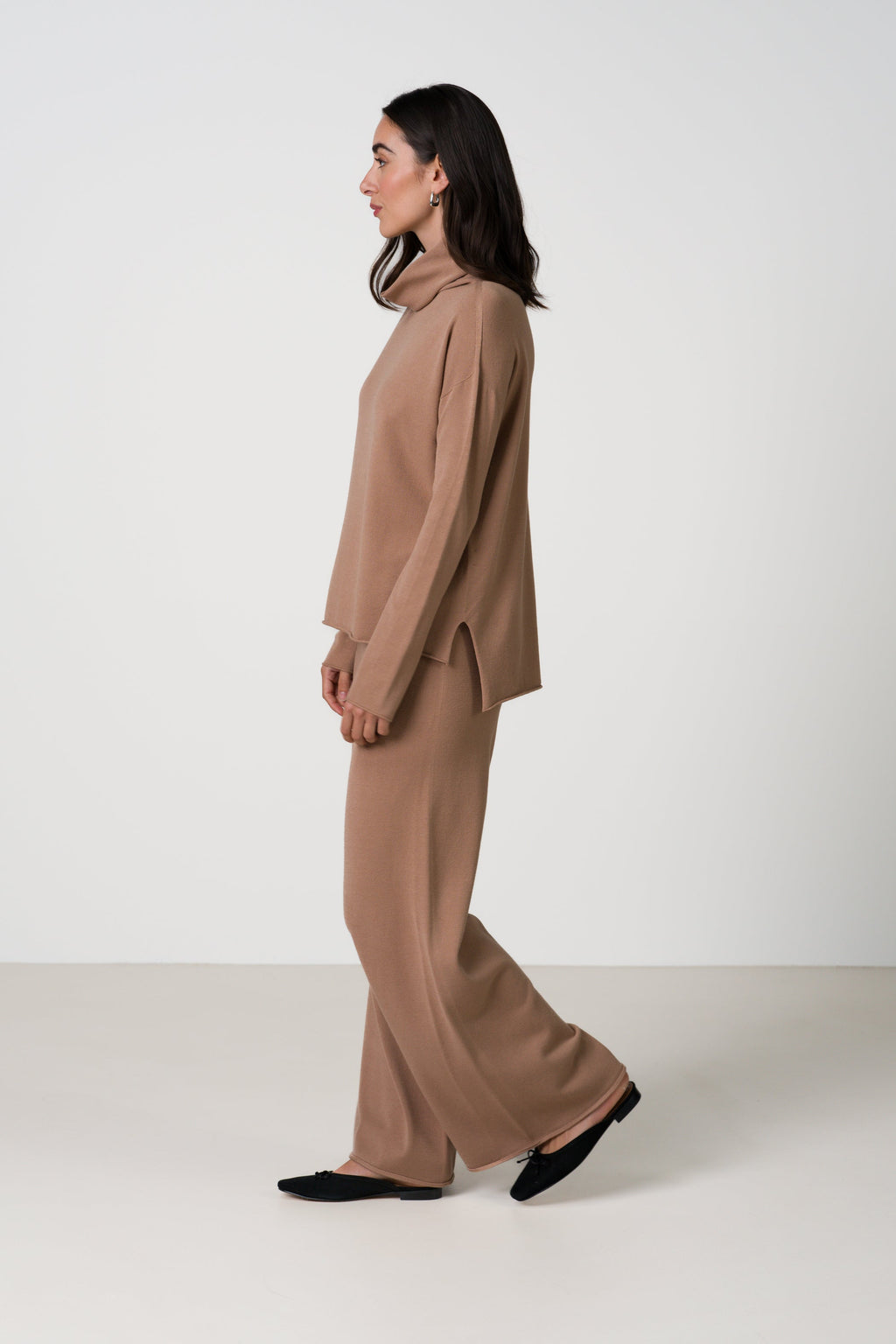 Kaia Elastic Waist Pants | Chestnut Brown | Fine Knit