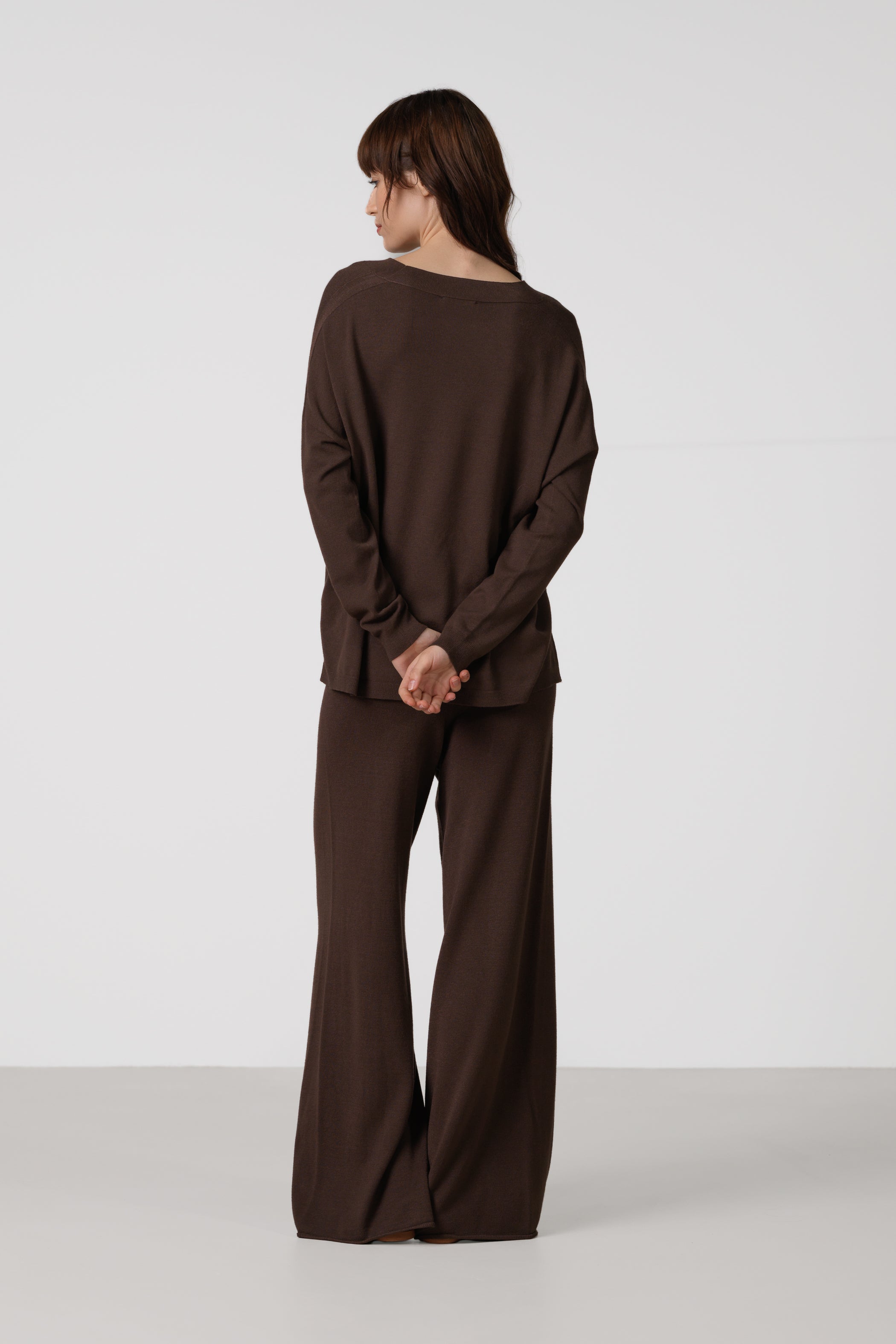 Layla V Neck Sweater | Chocolate Brown | Fine Knit