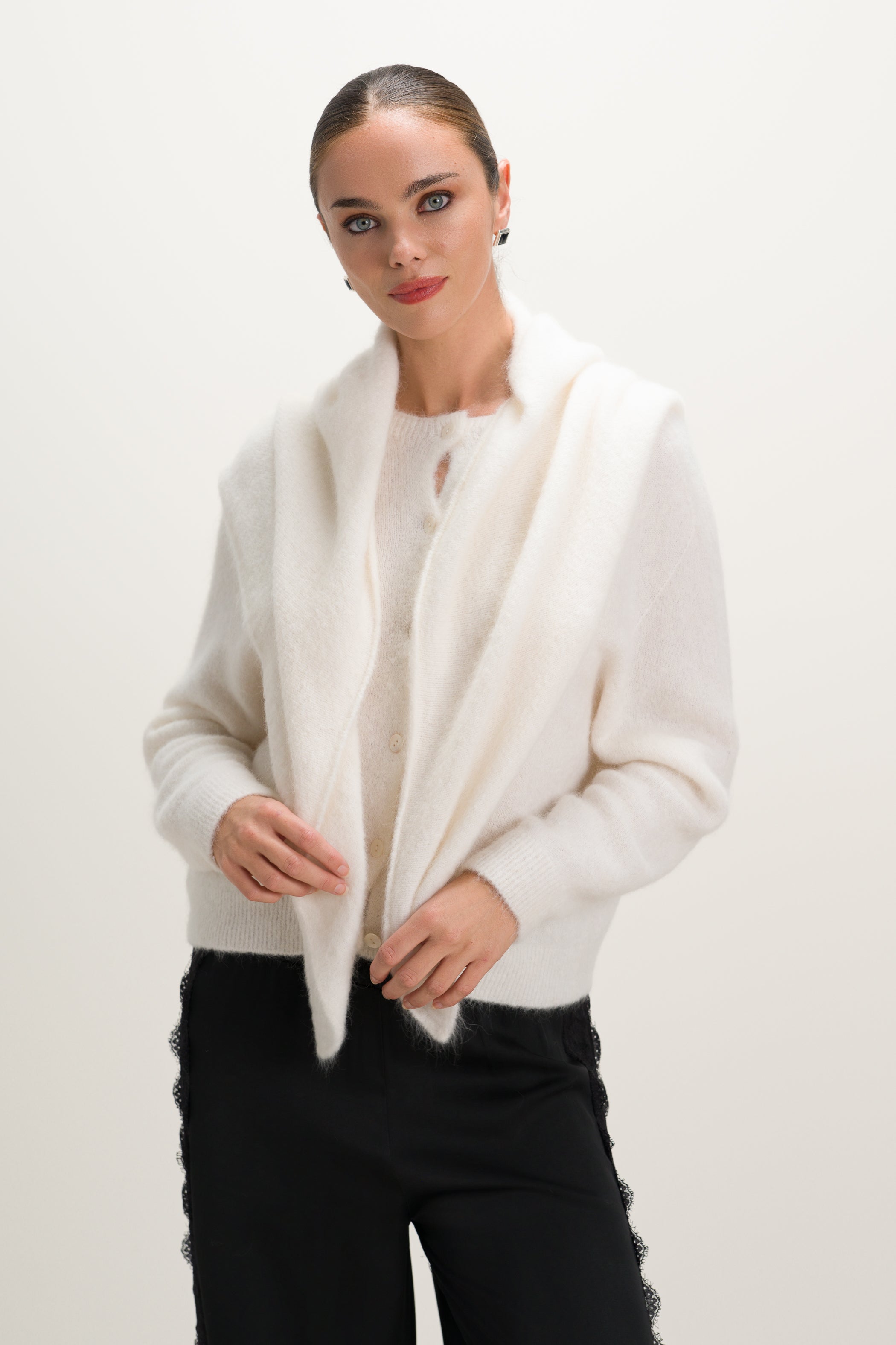 Evie Triangle Maxi Scarf | Ivory | Alpaca-Wool Blend