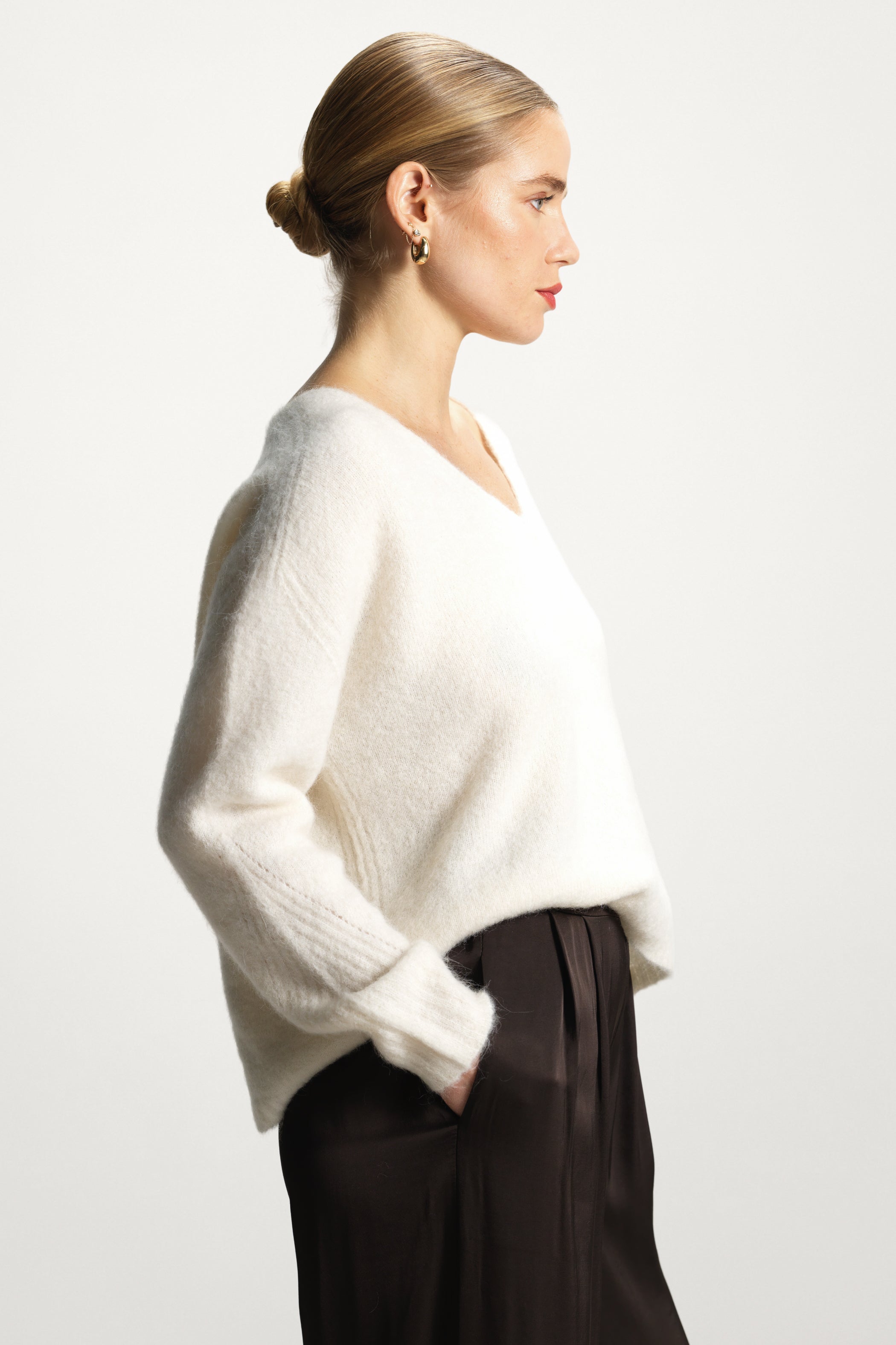 Vera V Neck Sweater | Ivory | Alpaca Blend