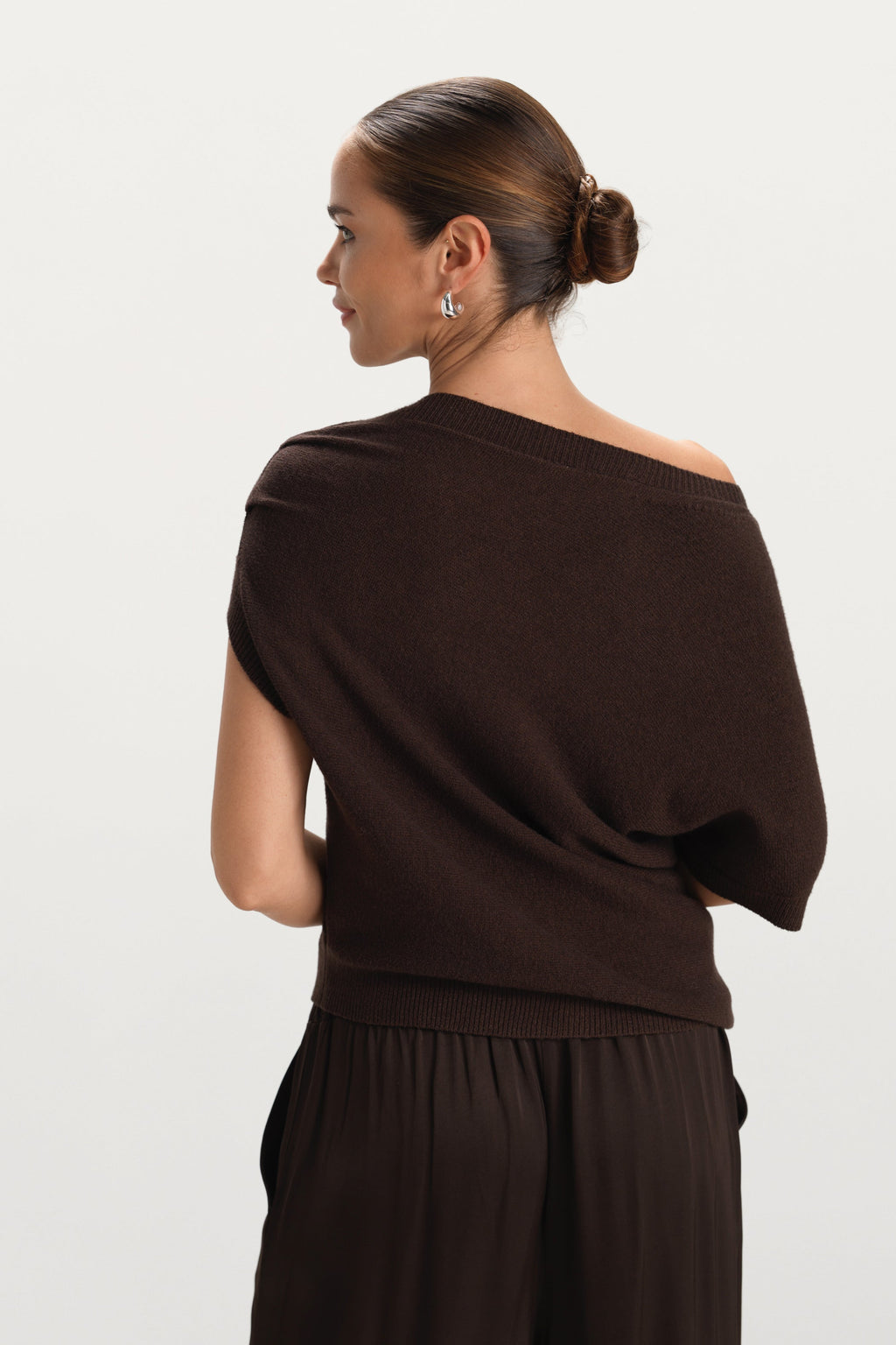 Vivienne Asymmetric Knit | Espresso Brown