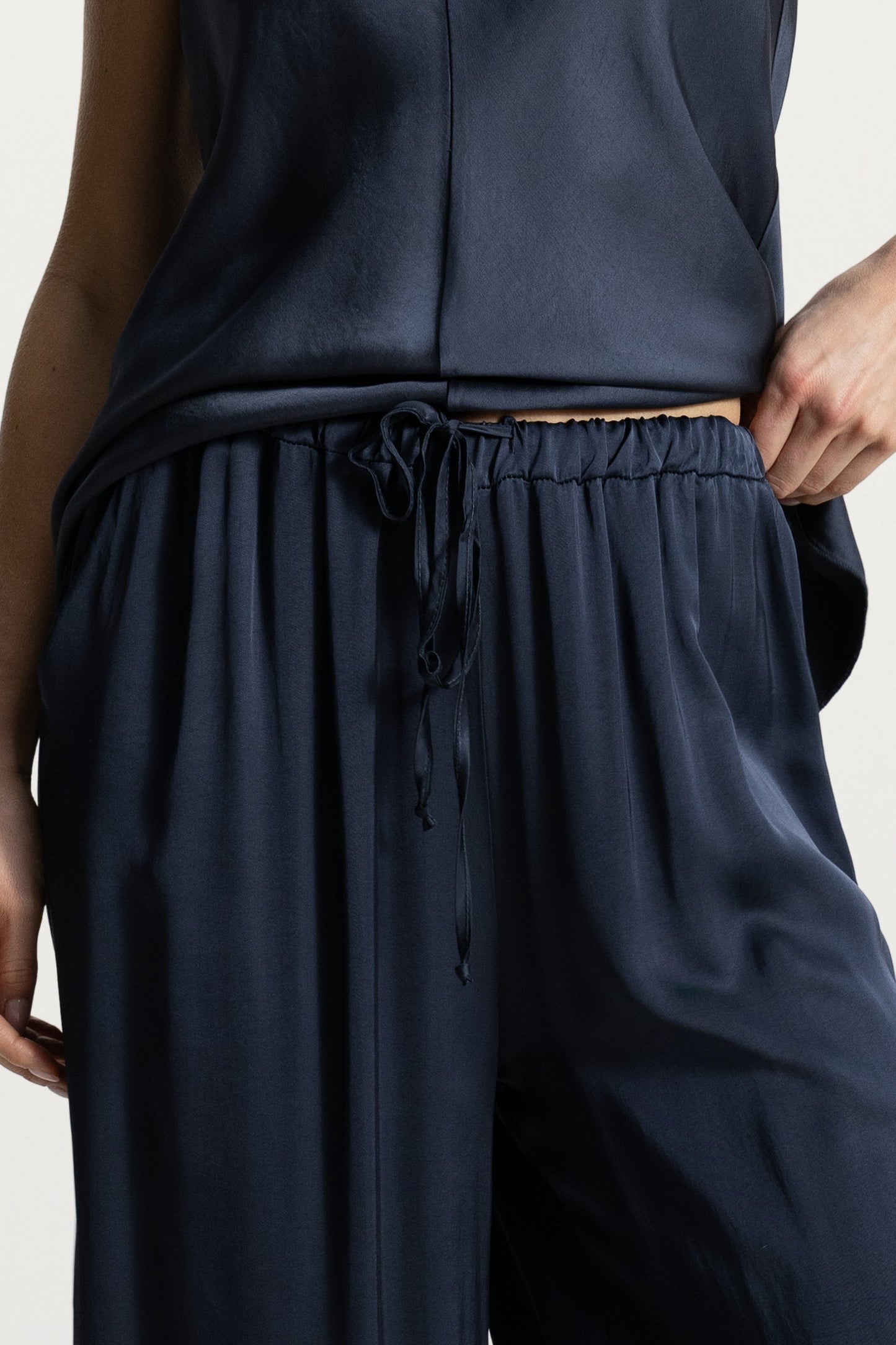 Belle Balloon Satin Trousers | Ink